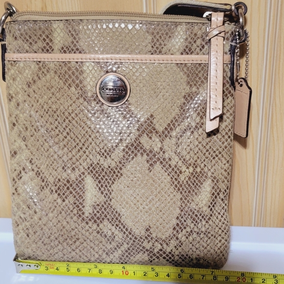 Authentic Snakeprint Messenger Crossbody Shoulder Bag - Picture 14 of 16